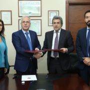 إتفاقية تعاون بين المديرية العامة للدفاع المدني والجامعة الأميركية في بيروت تعزيزاً لقدرات المسعفين