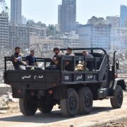 من عمليات الإطفاء والاخلاء والإنقاذ في موقع الانفجار في مرفأ بيروت