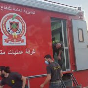 من عمليات الإطفاء والاخلاء والإنقاذ في موقع الانفجار في مرفأ بيروت