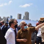 وزير خارجية ألمانيا و العميد خطار في موقع الانفجار داخل حرم مرفأ بيروت
