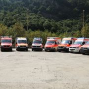 استلام ٨ سيارات إسعاف حديثة هبة من جمعية ألمانية