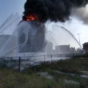 السيطرة على الحريق في منشآت النفط في الزهراني  بحضور العميد خطار