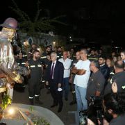 العميد خطار ازاح الستار عن نصب عنصر إطفاء في الدفاع المدني في مركز الجديدة الإقليمي