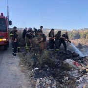 حريق حرج في بين وادي كيفون و سوق الغرب