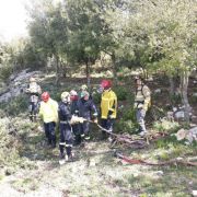 دورة تدريبية لتعزيز قدرات عناصر الدفاع المدني في مكافحة حرائق الغابات