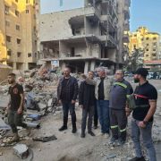 العميد فرح في الضاحية الجنوبية لبيروت متفقدا الاضرار التي لحقت بمراكز الدفاع المدني جراء العدوان الإ