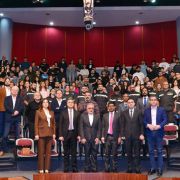 العميد نبيل فرح مدير عام الدفاع المدني بالتكليف.. مكرماً في جامعة سيدة اللويزة NDU