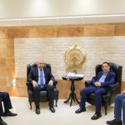 العميد الركن عماد خريش يستقبل النائبين حسين الحاج حسن وأمين شري على رأس وفد من الهيئة الصحية الإسلام